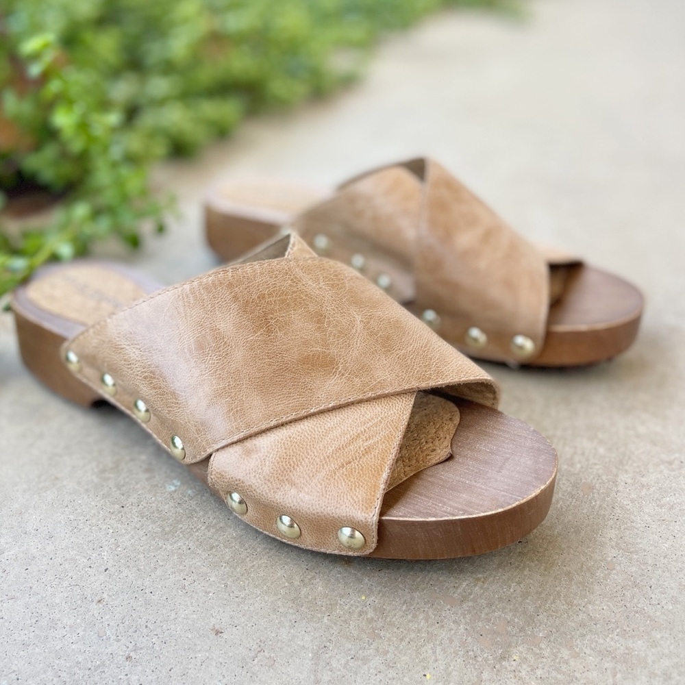 Kelsi Dagger Brooklyn Leather Criss Cross Strap Clog Style Sandals, Size 9
